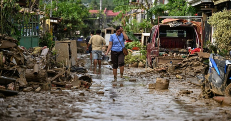 Topan Kalmaegi Meluluhlantakkan Filipina,  140 Orang Tewas, Kini Siap Menerjang Vietnam