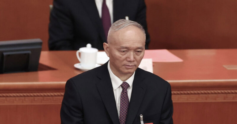 Orang Kepercayaan Xi Jinping — Cai Qi — Menghilang Lebih dari Seminggu, Absen di Banyak Acara Penting Picu Spekulasi