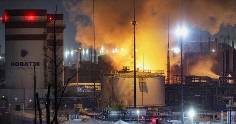 Menurut Sebuah Sumber: Drone Ukraina Serang Kilang Lukoil di Wilayah Nizhny Novgorod, Rusia
