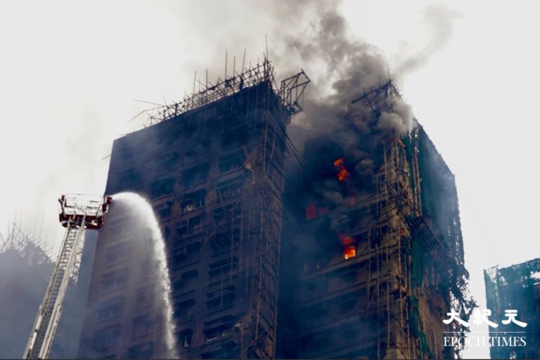 Kebakaran 7 Apartemen di Hong Kong Berlangsung Dua Hari Dua Malam, Korban Tewas Melonjak Menjadi 128 Orang, 200 Orang Belum Diketahui Nasibnya