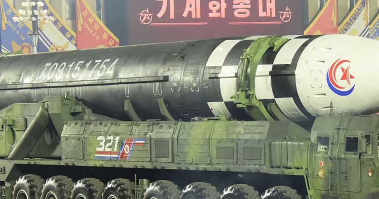 Korea Utara Luncurkan Rudal Balistik di Lepas Pantai Timur