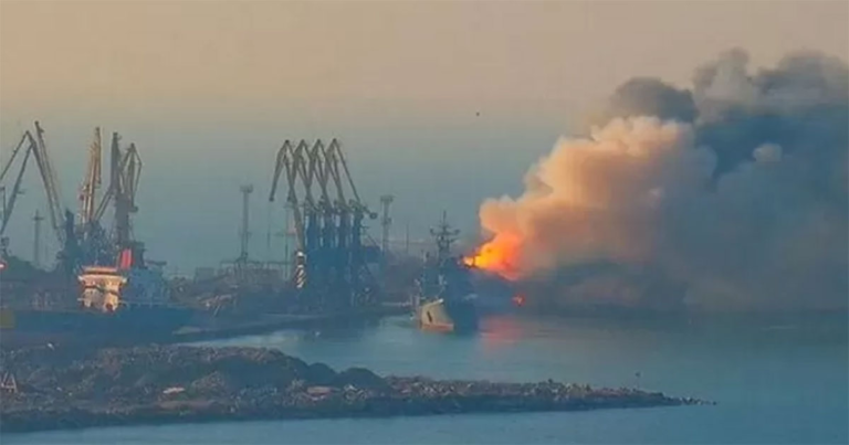 Pelabuhan Andalan Putin Hancur Semalam: Drone Swarm Ukraina Pecah Rekor Serangan