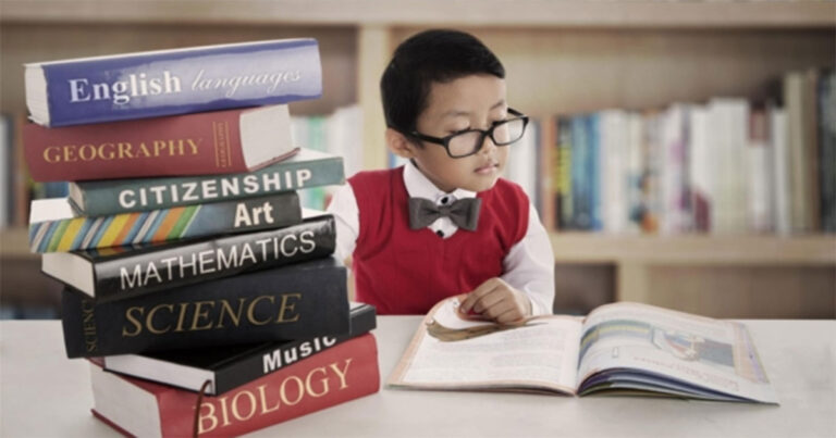 Mengapa Anak Perlu Membaca Dongeng?
