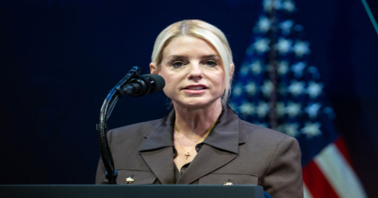 Jaksa Agung AS Pam Bondi: Operasi Khusus di Memphis Tangkap 1.700 Tersangka, Selamatkan 80 Anak Hilang