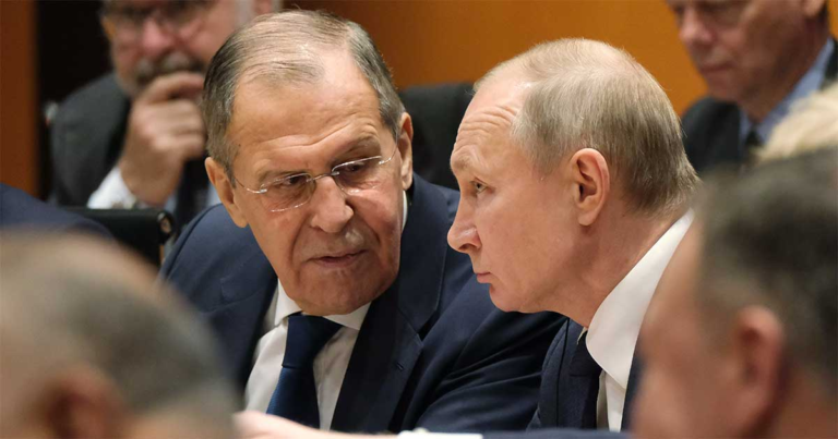 Putin Pecat Lavrov Diam-diam: Kremlin Panik, Elit Rusia Siapkan Jalur Kabur!
