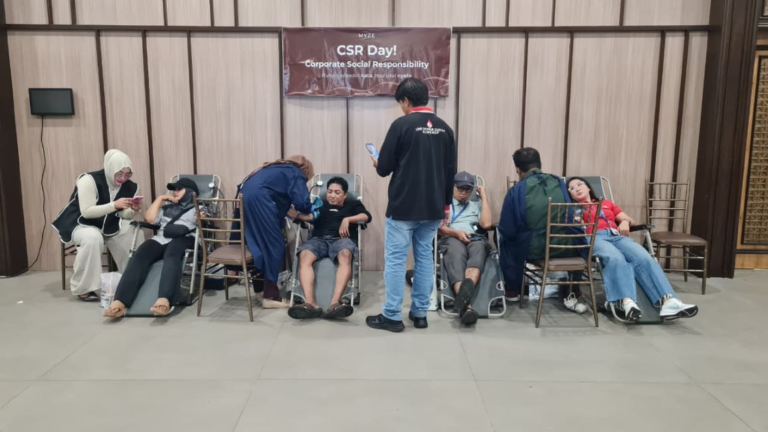 MYZE Hotel Sumenep Gelar Donor Darah dan Pemeriksaan Mata Gratis, Wujudkan Kepedulian untuk Masyarakat