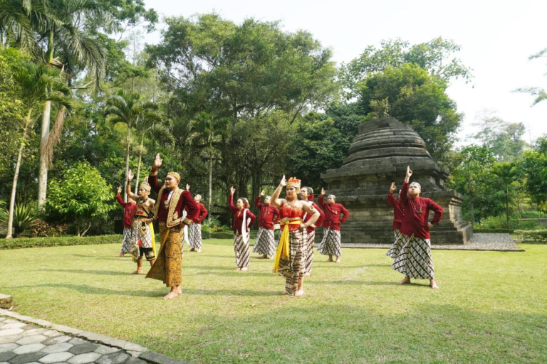 Grand Mercure Malang Mirama Hadirkan “Fantasi”, Kolaborasi Seni Suara dan Warisan Budaya Malang dalam Video Klip
