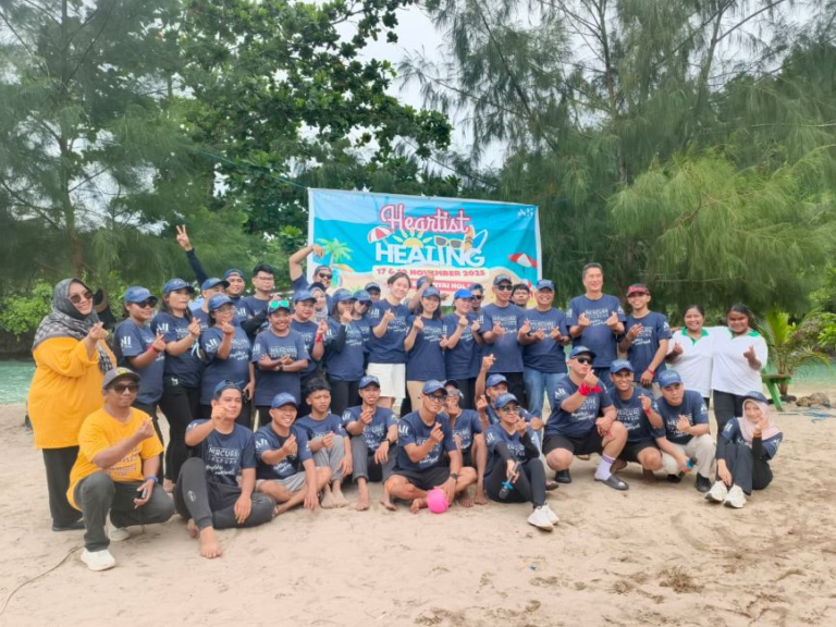 Mercure Jayapura Gelar Team Building “Healing” Naik Truk, Pacu Semangat Jelang Peak Season