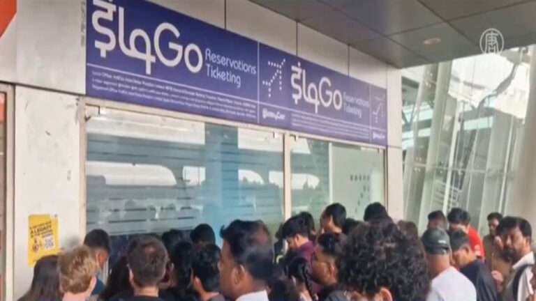 Maskapai Penerbangan Terbesar India, IndiGo Kacau, 500 Penerbangan Dibatalkan Hingga Penumpang Frustasi