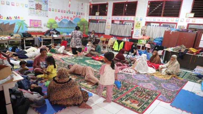 Pasca Banjir-Longsor di Sumatera : Kasus Demam Catatkan Angka Tertinggi, Warga Diingatkan Waspada DBD dan “Penyakit Kencing Tikus”