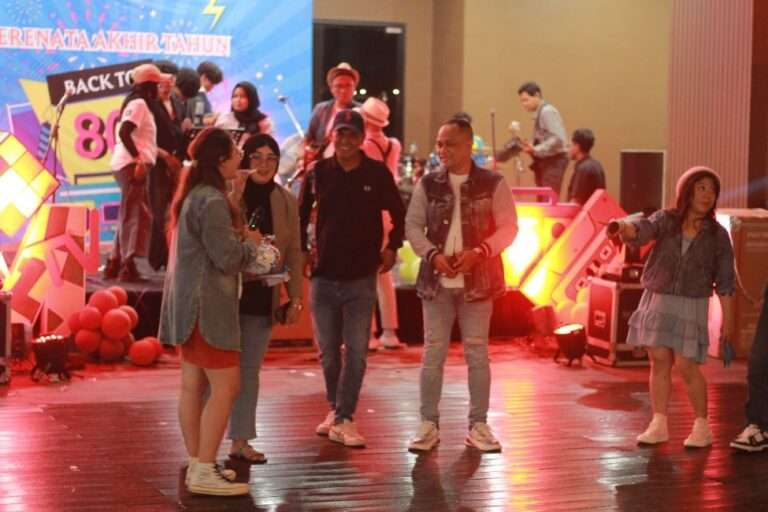 Artotel Wanderlust Hadirkan ‘Semarak Akhir Tahun’ di MYZE Hotel Sumenep, Padukan Budaya Madura dengan Kemeriahan Pop Art