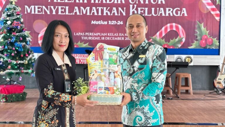 Grand Mercure Malang Mirama Berbagi Sukacita Natal di Lapas Perempuan Malang
