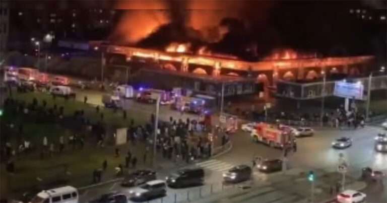 Video: Kebakaran Besar Meletus di Pasar Era Soviet di St. Petersburg, 1 Tewas