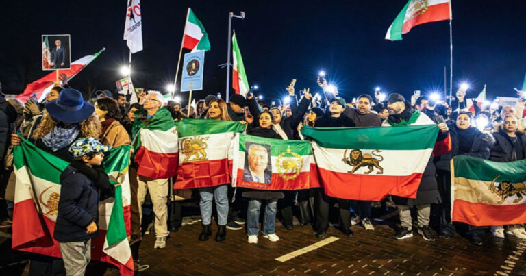 Italia Mendesak Warganya Segera Meninggalkan Iran, G7 Berencana Meningkatkan Sanksi