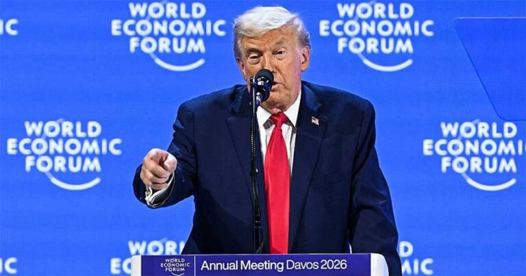 Trump Masuk Markas Globalisme: Dua Hari di Davos yang Mengubah Arktik dan Mengancam Tatanan Dunia