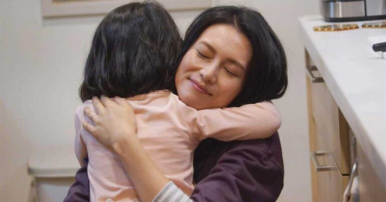 Mengapa Kata-kata untuk “Mama” Terdengar Sangat Mirip Padahal Bahasa-bahasa di Dunia Berbeda?