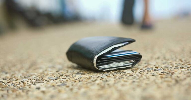Jangan Menyesali Dompet yang Hilang