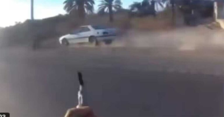 Video: Polisi Iran Dikejar dengan Mobil, Ditembak Mati di Tengah Protes Anti-Khamenei