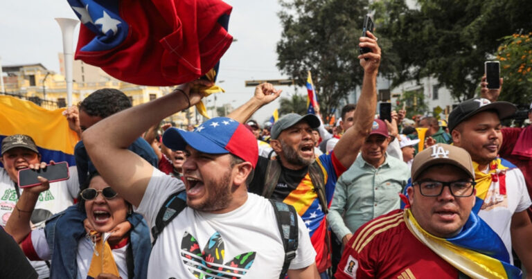 Maduro Ditangkap Hidup-hidup oleh Militer AS,  Spekulasi Online Beredar Luas Tentang yang Menjadi Target Selanjutnya 