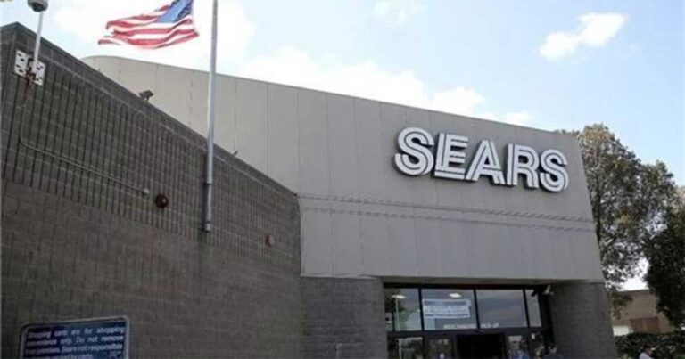 Sears: Menolak Tenggelam dan Bangkit dari Keterpurukan