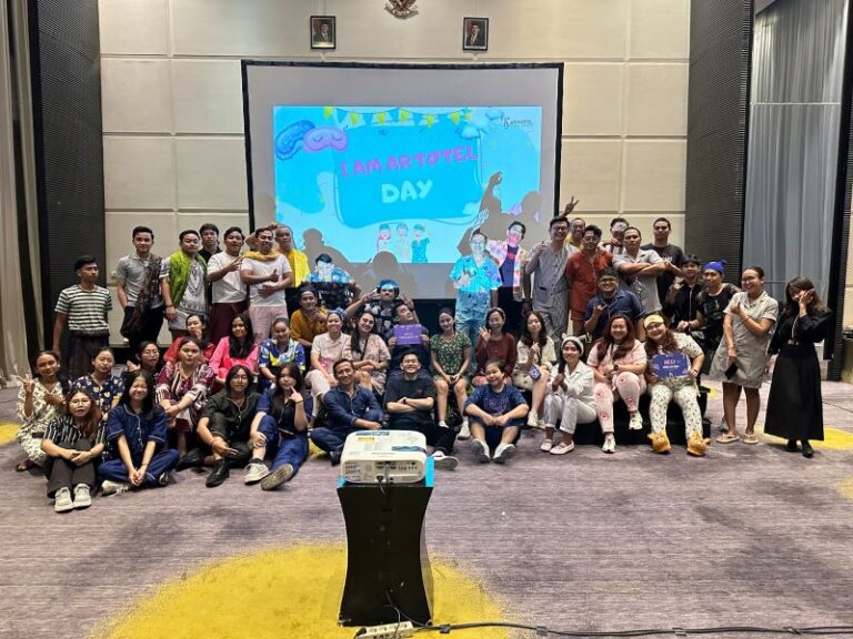 ARTOTEL TS Suites Surabaya Gelar “Pajamas Party” untuk Karyawan, Serukan Peduli Sosial dan Lepas Magang