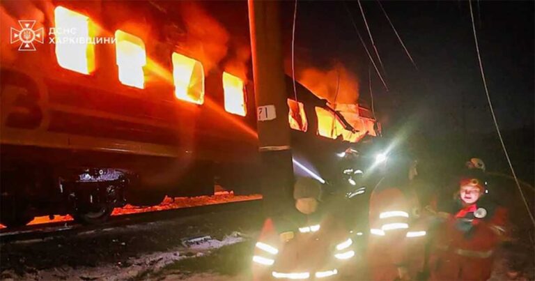 Serangan Rusia di Ukraina Menewaskan 12 Orang, Menargetkan Kereta Penumpang