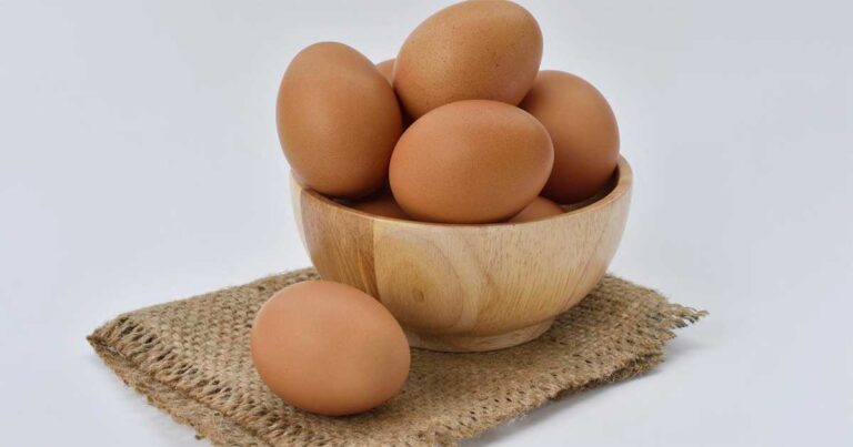 Ganti Piring, Jual Telur Jadi Laris