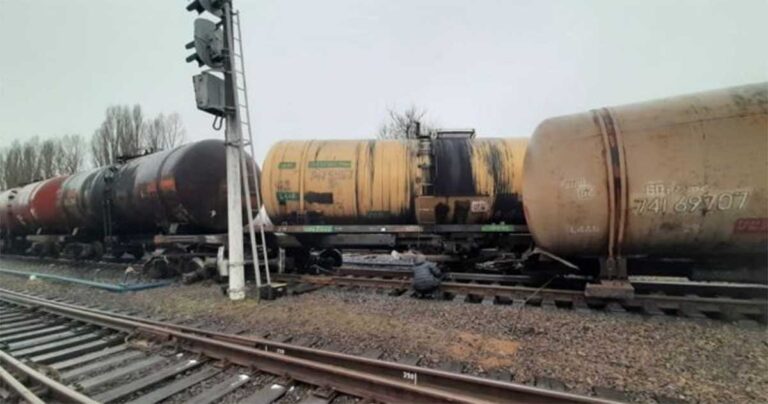 Video: Kereta Pengangkut Bahan Bakar Meledak di Tambov, Rusia