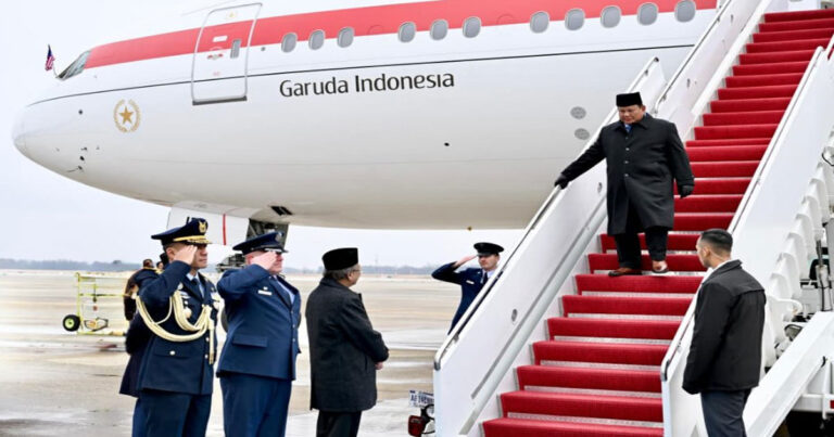Presiden Prabowo Tiba di Amerika Serikat, Bakal Gelar Pertemuan Bilateral dengan Presiden Trump