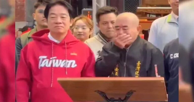 Video: Pendeta yang Sakit Muntah di Atas Presiden Taiwan di Acara Publik