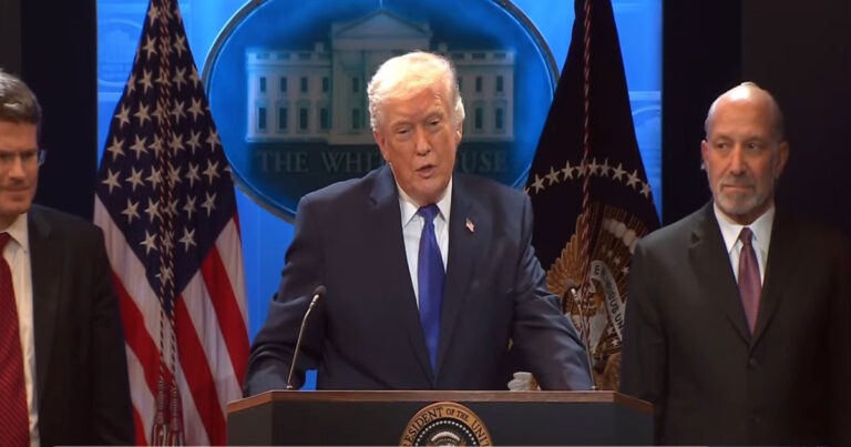 Trump Mengeluarkan Pernyataan, Umumkan Pengenaan Tarif Global 10%