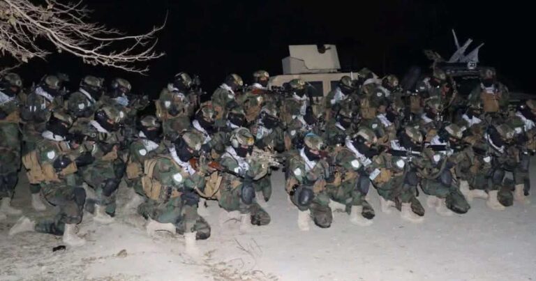 Taliban Siapkan ‘Pasukan Bunuh Diri’ Setelah Bom Pakistan Menargetkan Kota-kota Afghanistan