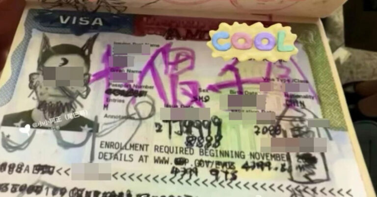 Visa di Paspor Dicoret-coret Anak Kerabat Hingga Tak Bisa Naik Pesawat, Tiga Kata yang Ditulis Bikin Petugas Bandara Tertawa
