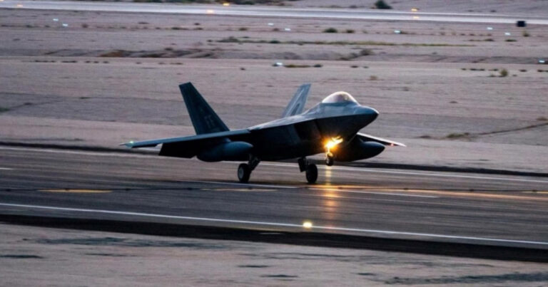 Negara-Negara Teluk Mencegat Rudal dan Drone Iran