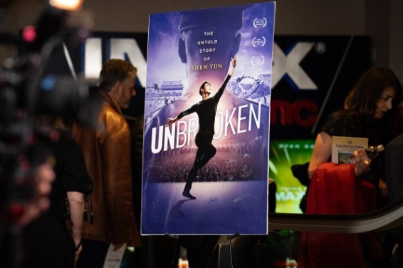 Film Dokumenter Baru ‘Unbroken’ Menunjukkan Ketangguhan Shen Yun Menghadapi Represi Lintas Negara
