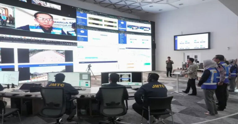 Wapres Gibran Pantau Strategi Pengendalian Lalu Lintas Arus Mudik Lebaran 2026 di Jasa Marga Toll Road Command Centre