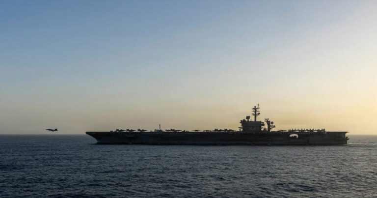 Trump Ungkap Operasi Rahasia di Selat Hormuz : AS Diam-Diam Mengirim Minyak Melewati Iran