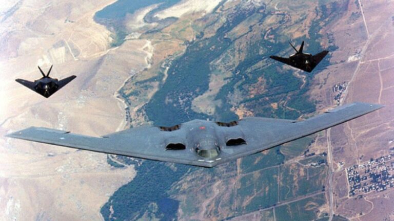 Pembom B-2 AS Terbang 36 Jam Nonstop, Jatuhkan Bom Penembus 30.000 Pon, Menargetkan Petinggi Iran