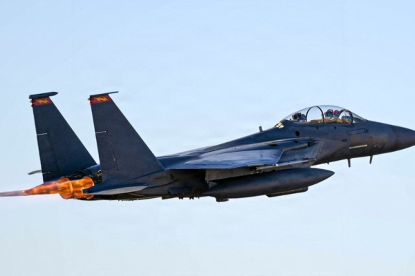 Dari Langit ke Diplomasi: F-15 Jatuh, Iran Tolak Damai, Krisis Global Menggila