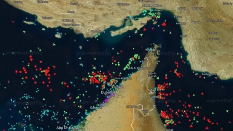 Trump Bongkar Operasi Rahasia di Selat Hormuz, Ratusan Target Iran Langsung Digempur!