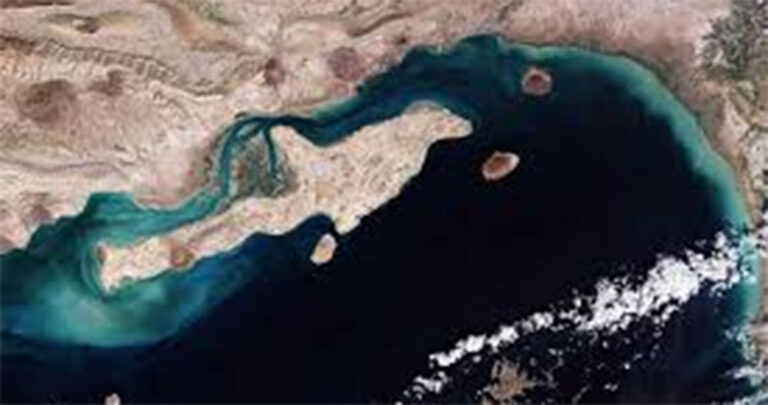 Serangan Presisi Hantam Iran, Pulau Strategis Dibombardir — Tanda Perang Lebih Besar Mulai Terlihat?