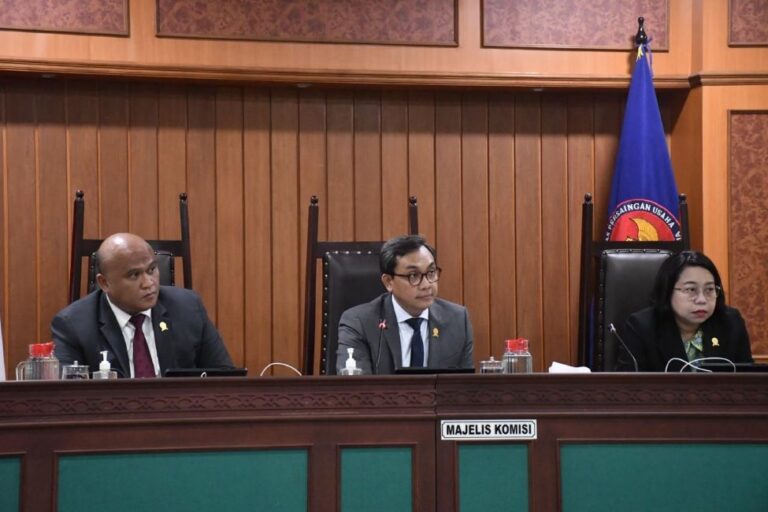 Docomo Akui Pelanggaran, KPPU Percepat Proses Hukum Akuisisi