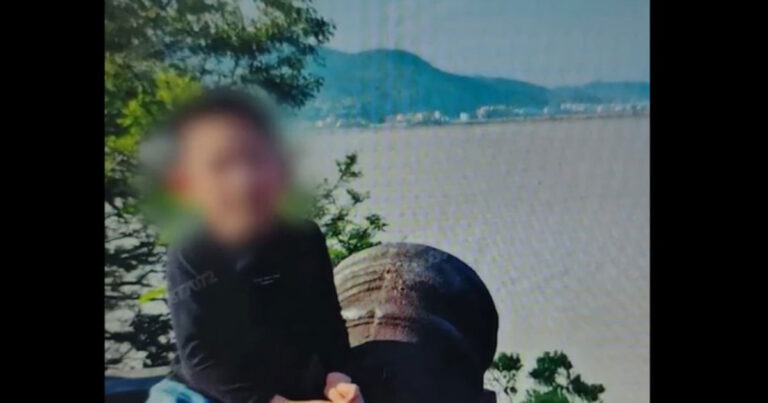 Orang Tua yang Sedang Berfoto Satu Sama Lain Melewatkan Momen Penting : Anak Berusia 6 Tahun Jatuh dari Tebing Sedalam 20 Meter