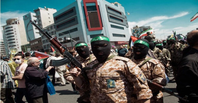 Iran Bergolak Setelah Damai dengan AS! Pendukung Garis Keras Mengamuk, IRGC Dikabarkan Terpecah