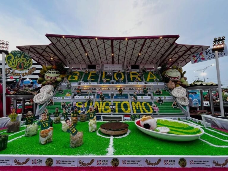 Lontong Bola Bikin Heboh! “Rujak Gelundung” The Southern Hotel Surabaya Raih Juara 2 Festival Rujak Uleg 2026