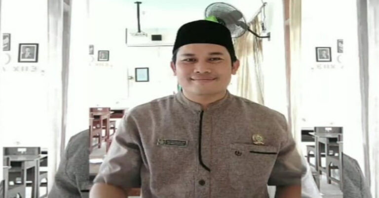 Sosok Moch. Afan Zulkarnain: Mengajar dengan Hati, Menginspirasi Generasi Digital