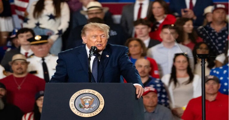 Mengapa Trump Tidak Menggulingkan Rezim Iran?