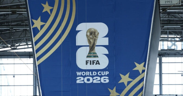 Menjelang Piala Dunia 2026, Prancis Sita Ribuan Jersey Sepak Bola Palsu dari Tiongkok