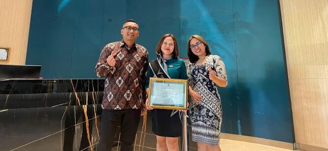 The Southern Hotel Surabaya Diganjar Penghargaan Sebagai Hotel Teraktif Laporkan Orang Asing Lewat APOA 2026