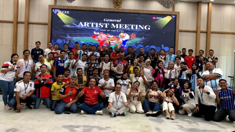 Jersey Timnas dan Kemeriahan Piala Dunia Warnai General Artist Meeting MYZE Hotel Sumenep